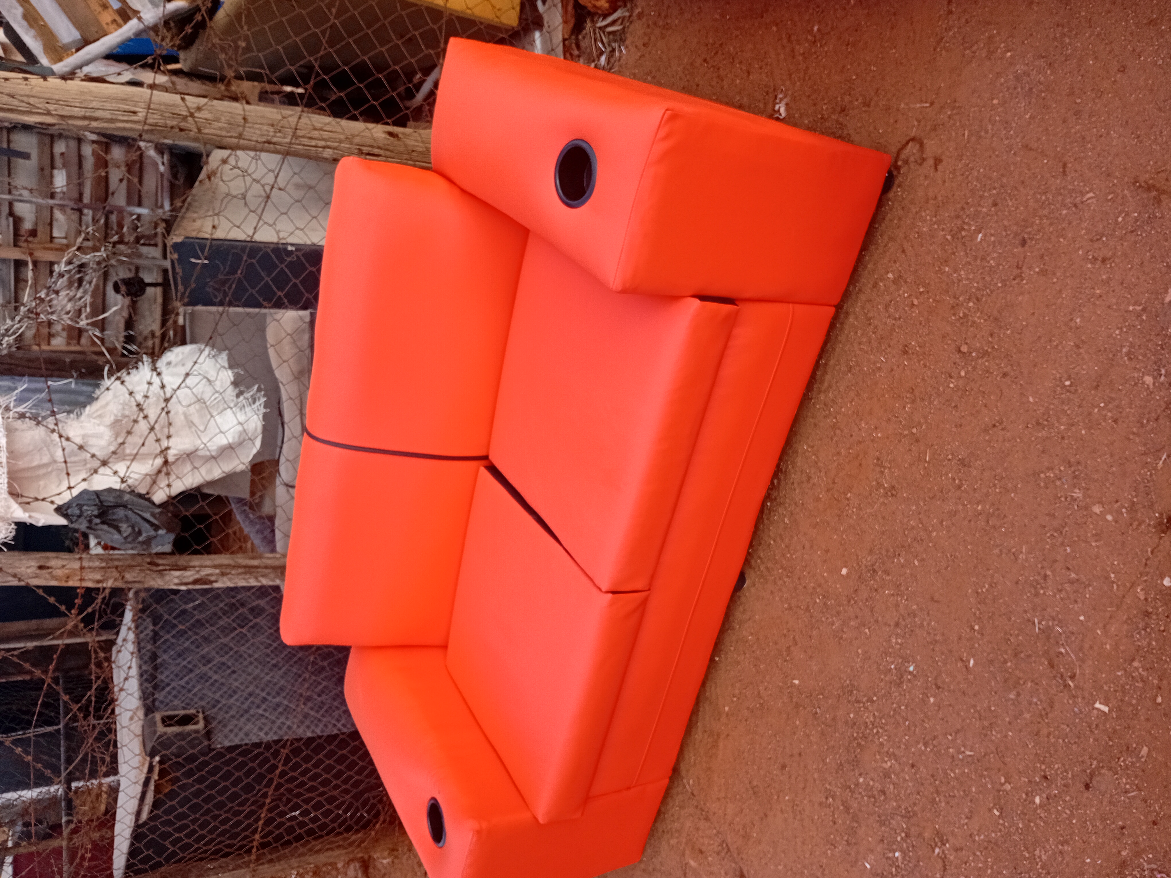 2 seater couche